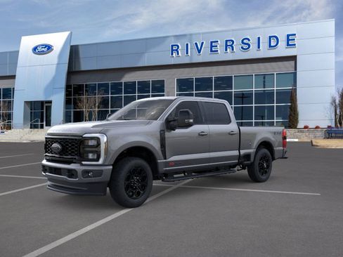 New 2026 Ford F250 Lariat w/ Black Appearance Package image 2