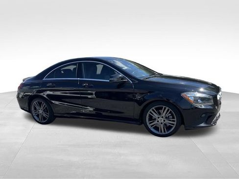 Used 2015 Mercedes-Benz CLA 250 image 2