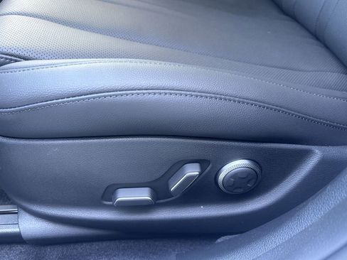 New 2026 Genesis G80 2.5T Advanced image 14