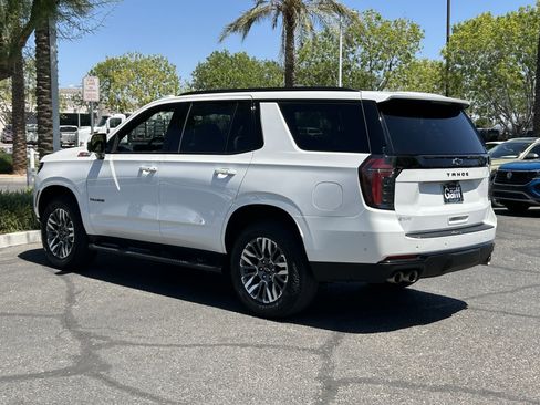 Used 2025 Chevrolet Tahoe Z71 AWD/4WD image 3