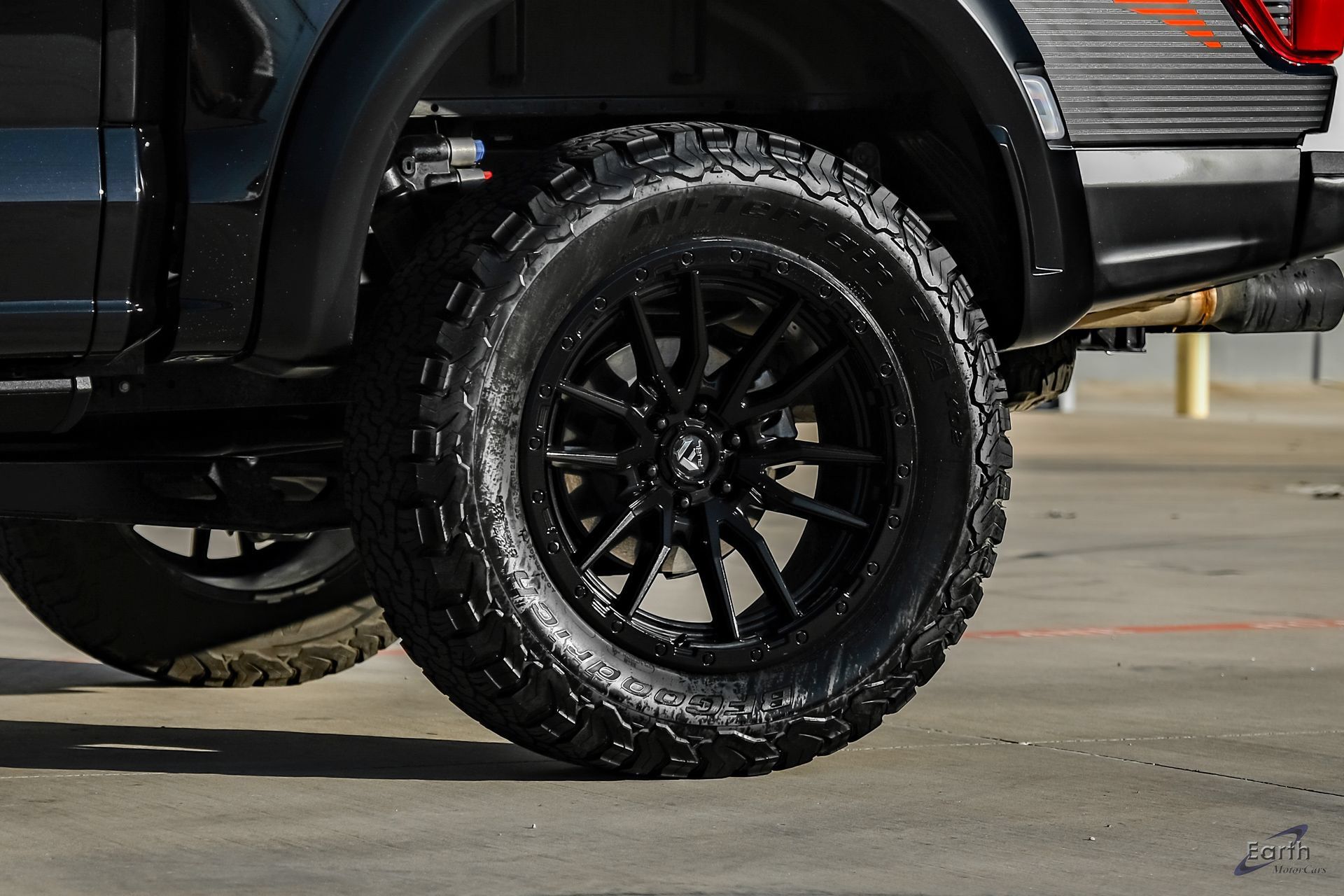 Used 2025 Ford F150 Raptor w/ Equipment Group 803A Raptor R AWD/4WD image 99