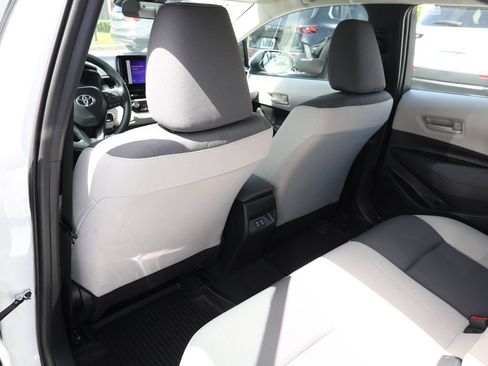 Used 2025 Toyota Corolla LE FWD image 15