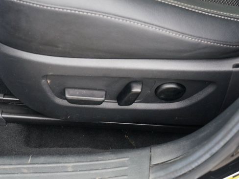 Used 2024 MAZDA CX-50 AWD 2.5 S w/ Premium Package image 17