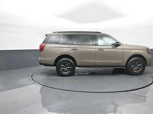 New 2026 Ford Expedition Tremor image 8
