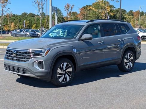 New 2026 Volkswagen Atlas SE FWD image 8