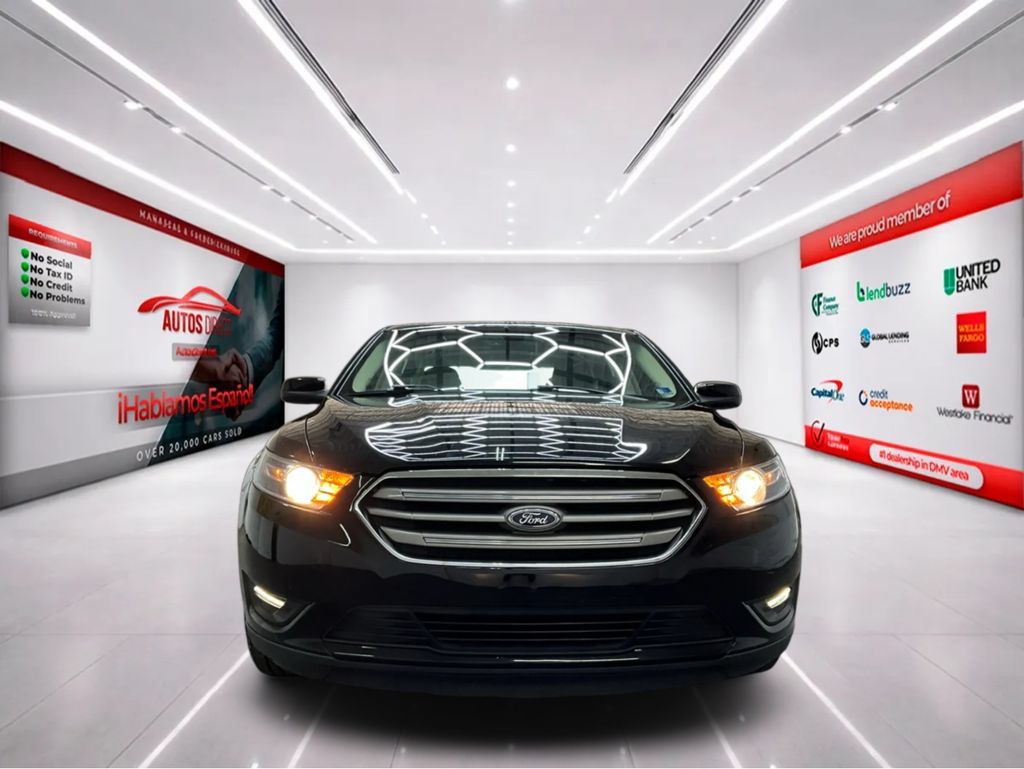 Used 2018 Ford Taurus SEL w/ Equipment Group 201A AWD/4WD image 2