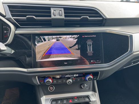 Used 2025 Audi Q3 2.0T Premium w/ Convenience Package image 59