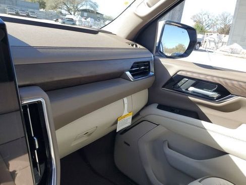 New 2026 GMC Yukon XL Denali image 25