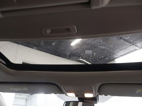 Used 2016 Honda Odyssey Touring image 25