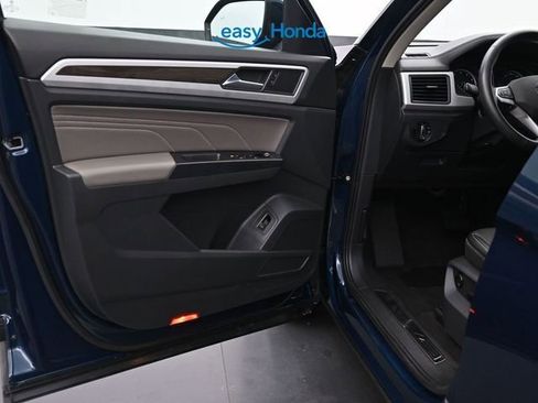 Used 2021 Volkswagen Atlas SE image 17