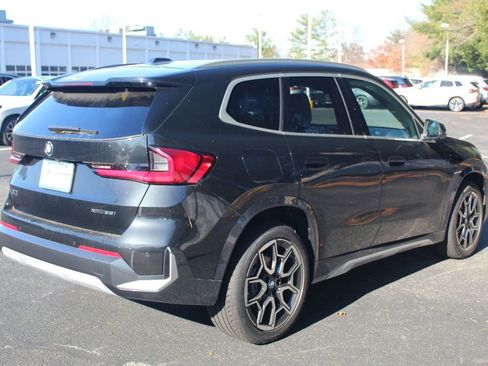 Used 2026 BMW X1 xDrive28i w/ Technology Package image 9