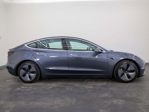 Used 2020 Tesla Model 3 Long Range image 2