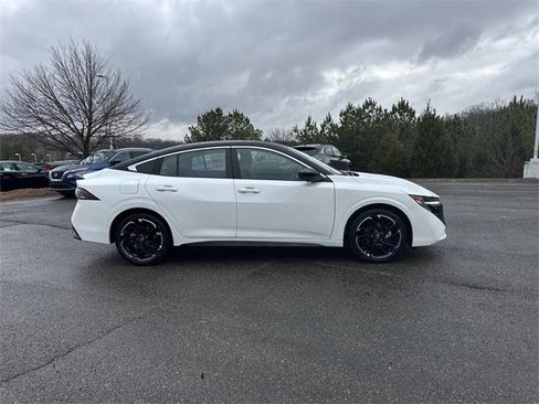 New 2026 Nissan Sentra SR w/ SR Premium Package image 3