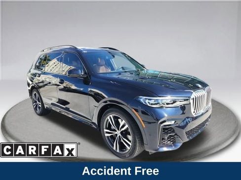 Used 2022 BMW X7 xDrive40i w/ M Sport Package image 2