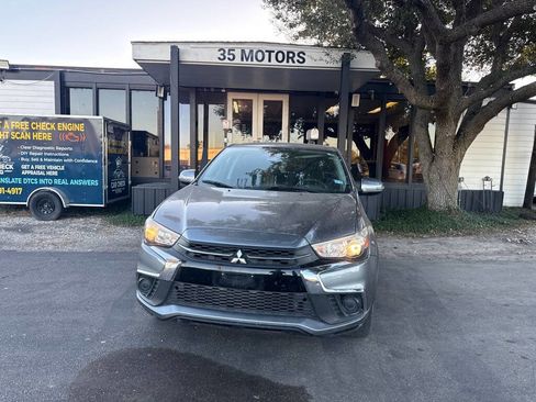 Used 2019 Mitsubishi Outlander Sport ES image 1