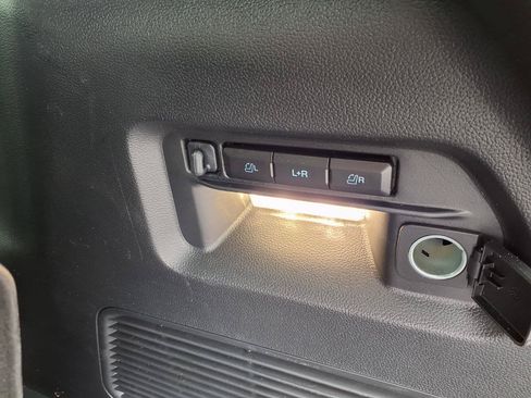 Used 2025 Ford Explorer ST AWD/4WD image 34