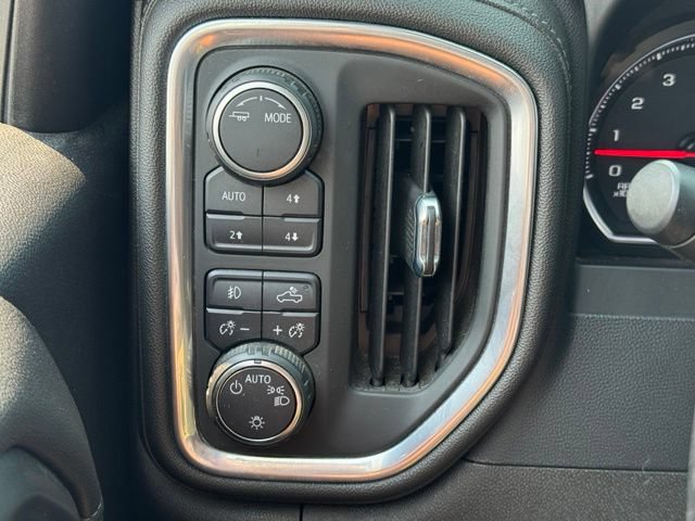 Used 2022 Chevrolet Silverado 1500 LT Trail Boss w/ Bed Protection Package AWD/4WD image 30