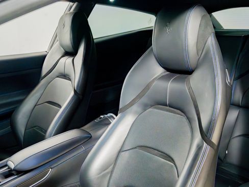 Certified 2019 Ferrari GTC4Lusso T image 22