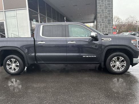 Used 2025 GMC Sierra 1500 SLT AWD/4WD image 8