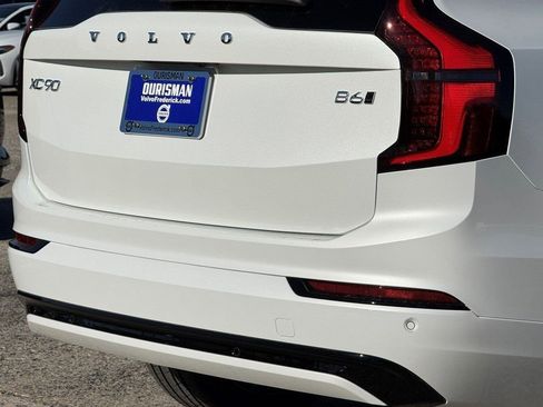 New 2026 Volvo XC90 B6 Ultra image 8