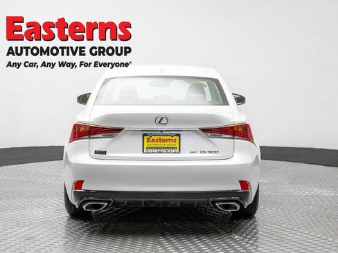 Used 2018 Lexus IS 300 AWD image 6
