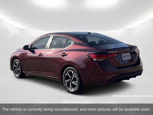 Used 2024 Nissan Sentra SV FWD image 8