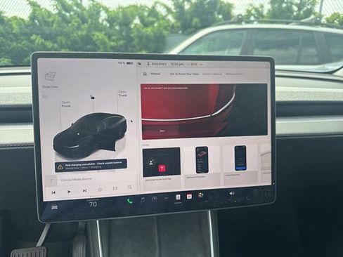 Used 2026 Tesla Model Y 2WD image 21