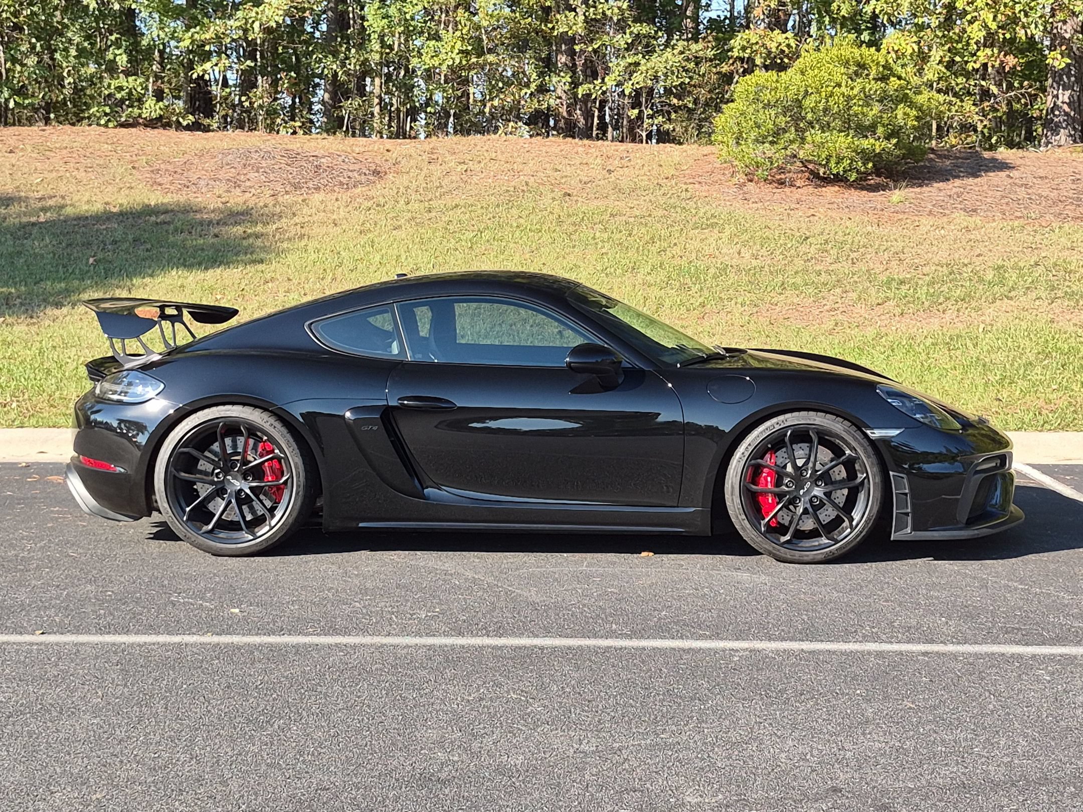Certified 2020 Porsche 718 Cayman GT4 RWD image 25