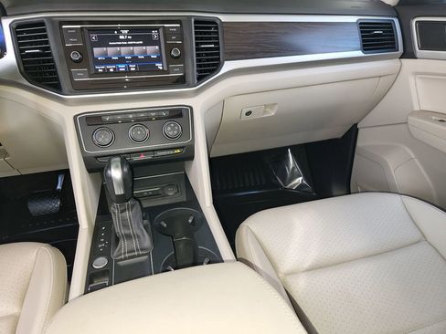 Used 2023 Volkswagen Atlas SE FWD image 17