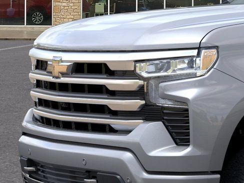 New 2026 Chevrolet Silverado 1500 High Country AWD/4WD image 13
