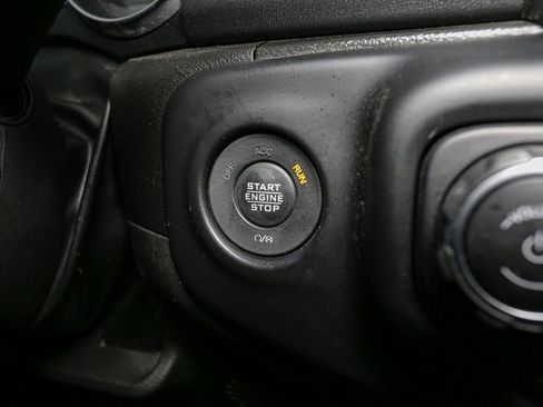 Used 2022 Jeep Wrangler Unlimited Sahara w/ Cold Weather Group image 29