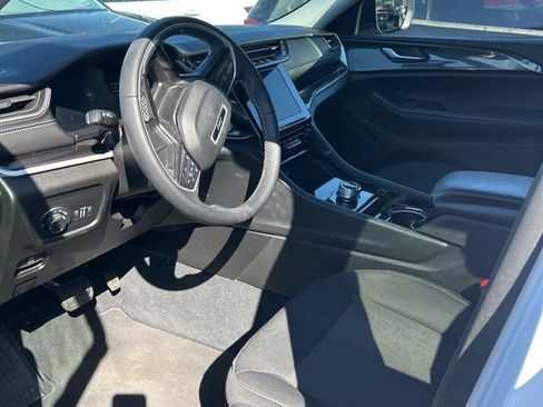 Used 2023 Jeep Grand Cherokee Laredo w/ Trailer Tow Prep Group (B) image 19