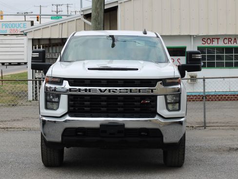 Used 2021 Chevrolet Silverado 2500 LT w/ Z71 Off-Road Package image 2