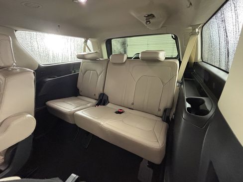 Used 2024 Ford Expedition Max Limited image 51
