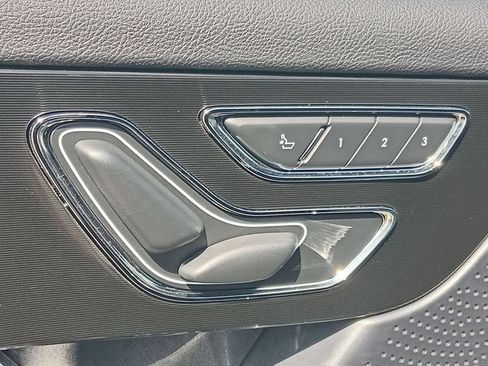 Certified 2024 Lincoln Corsair AWD w/ Equipment Group 101A image 12