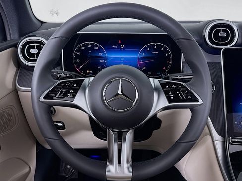 New 2026 Mercedes-Benz GLC 300 image 17