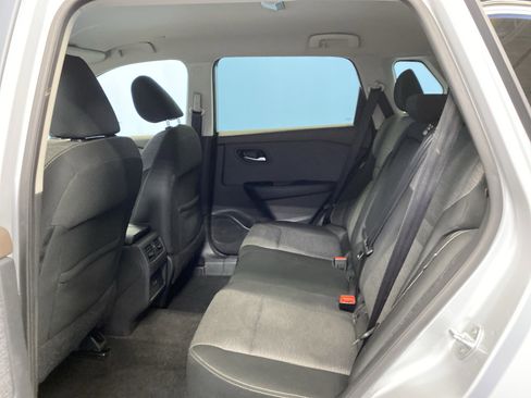 Used 2022 Nissan Rogue SV image 23