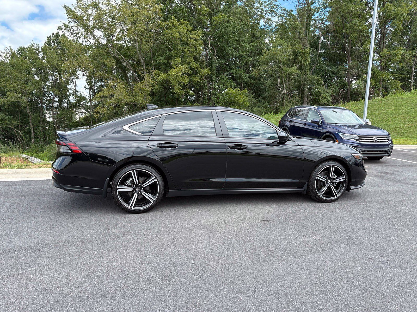 Used 2024 Honda Accord Sport image 8