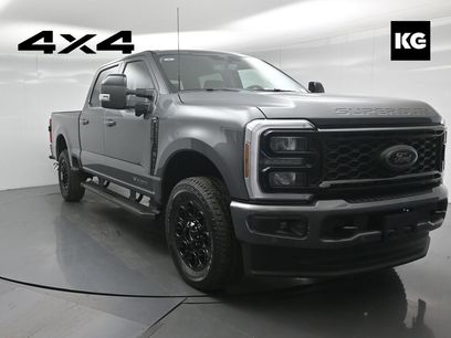 New 2026 Ford F250 Lariat w/ Black Appearance Package