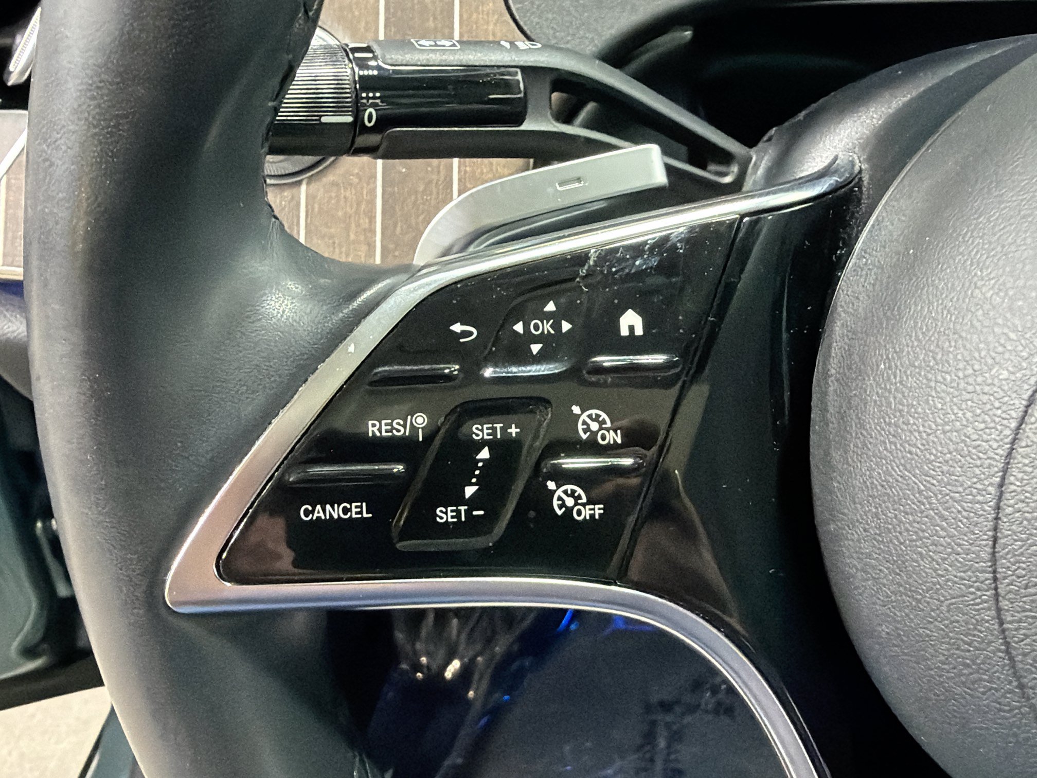 Used 2025 Mercedes-Benz E 450 4MATIC Sedan image 37