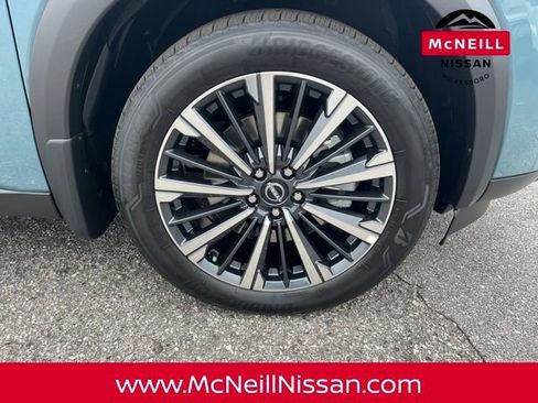 New 2026 Nissan Pathfinder Platinum image 9