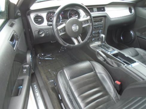 Used 2014 Ford Mustang Premium image 15