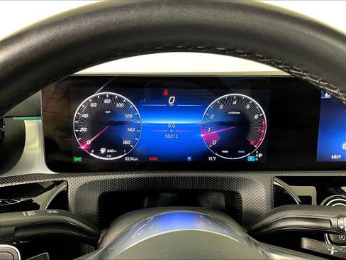 Used 2025 Mercedes-Benz CLA 250 4MATIC image 13