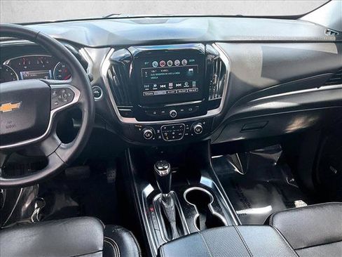 Used 2019 Chevrolet Traverse Premier w/ Driver Confidence II Package FWD image 8