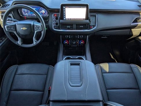 Used 2024 Chevrolet Tahoe Premier w/ Premium Package 2 image 5