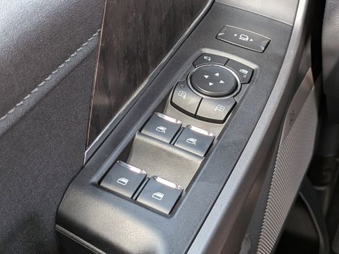 Certified 2026 Ford F250 Lariat w/ Black Appearance Package image 27