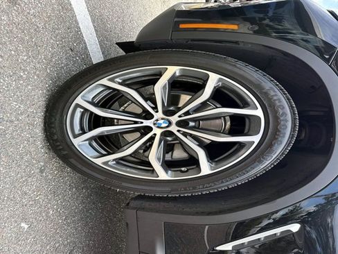 Used 2025 BMW X4 xDrive30i w/ Premium Package AWD/4WD image 10