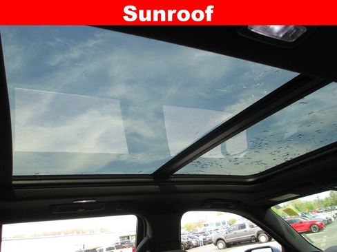 Used 2026 GMC Yukon Denali w/ Sun & Power Step Package image 19