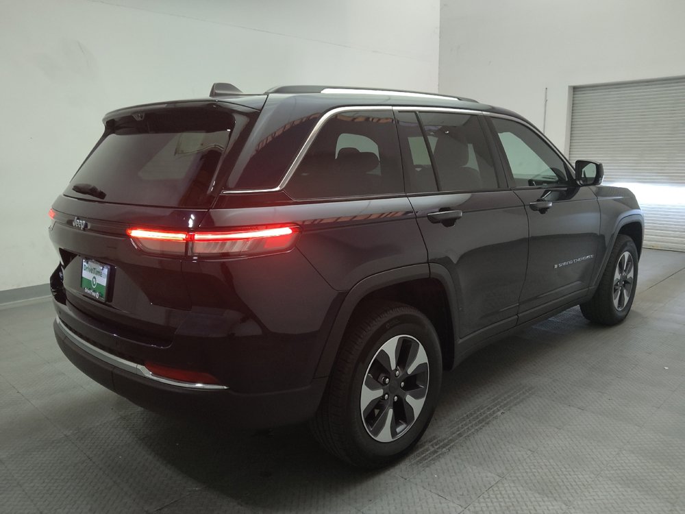 Used 2023 Jeep Grand Cherokee 4WD 4xe w/ Luxury Tech Group II image 9