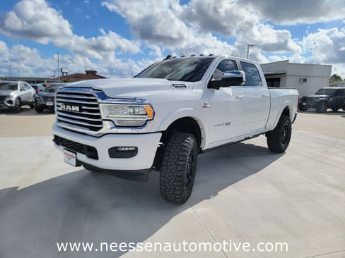 Used 2022 RAM 2500 Limited image 3